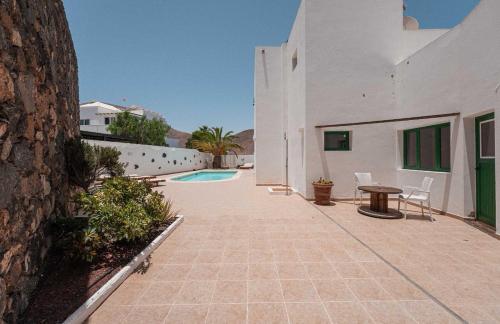 Timanfaya Casa Rural in Yaiza