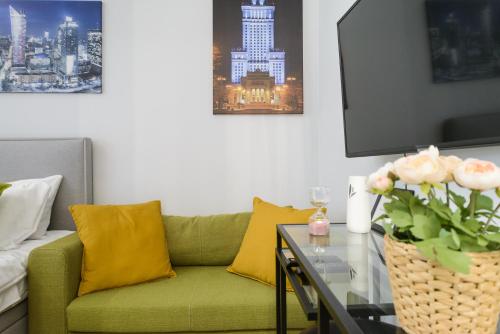Lumina apartments next to Rondo ONZ, Warsaw (photo 2)