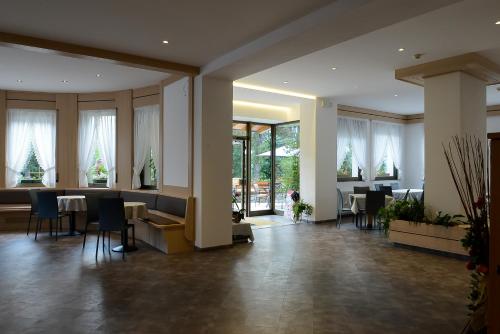 Hotel Castel Mani 5