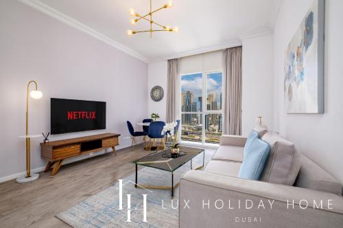 LUX The Ultimate Lake View Residence, Dubai (foto 3)