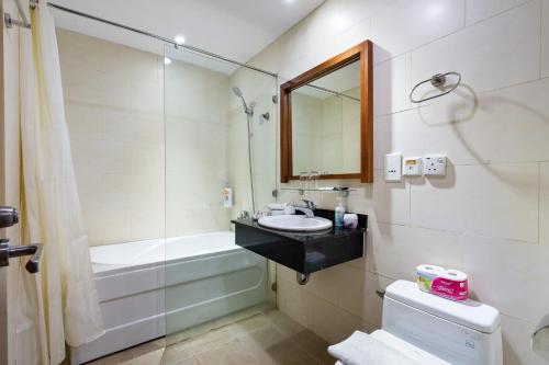 room detail thumbnail 2