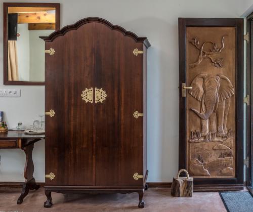 Dungbeetle River Lodge