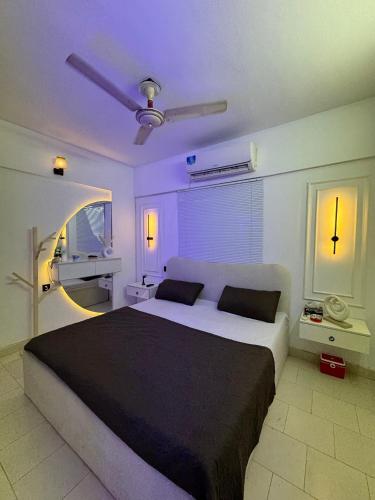 Luxury studio in Dha phase 6 - image 4