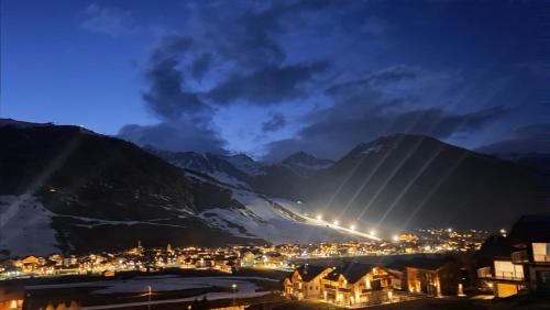 المنطقة المحيطة, TeolaHaus con vista panoramica su Livigno in Teola