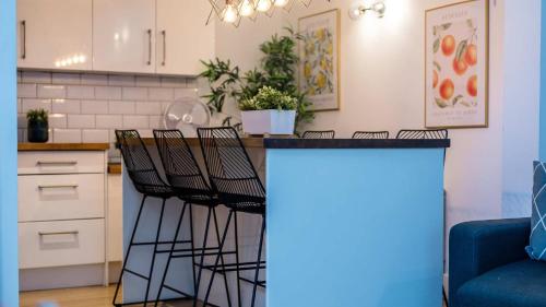 Liverpool City Centre Loft - Sleeps 6 Guests, Liverpool (photo 9)