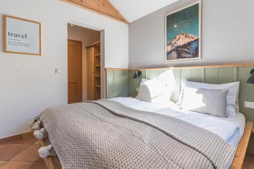 Dorfchalets - Chalet Erni inkl Tauern Spa Therme Eintritt & Sommerkarte in คาบรุน