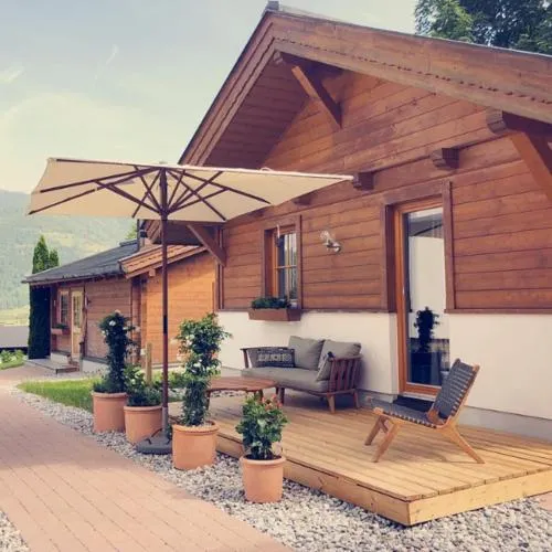 Dorfchalets - Chalet Dora inkl Tauern Spa Therme Eintritt & Sommerkarte in Kaprun, Österreich