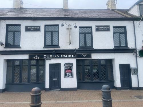 The Dublin Packet Number 5 Family Room - North Stack