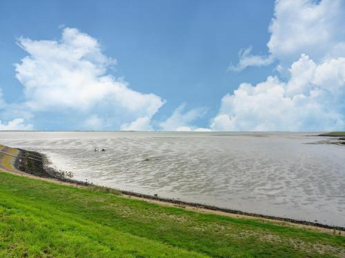 Заобикаляща среда, Holiday Home in Scherpenisse near Nature Reserve in Толен