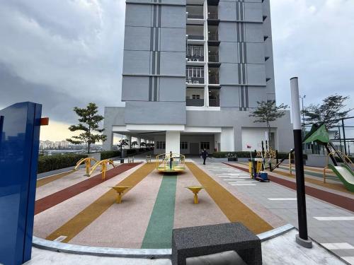 Kajang Retreat : Spacious 3BR - image 14