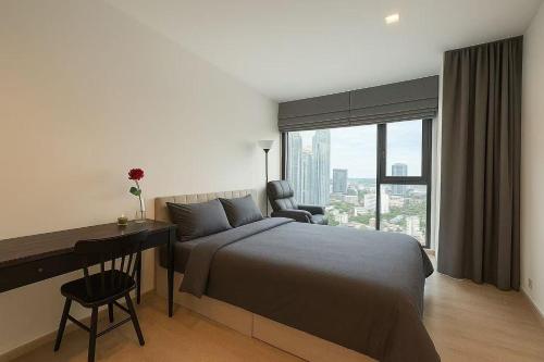 BTS Thonglor Skyline Condo, Bangkok