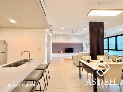 KaMi Mont Kiara Residences & Hotel by Ireka in 金地花园/满家乐