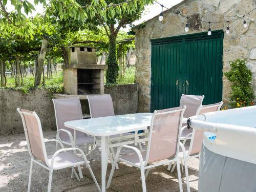 Iekārtas, CASA LOS CEREZOS in Arbo