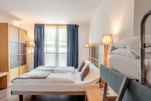 Hotel Dolomiti Chalet - image 11