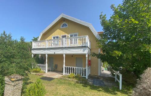 . Five Bedroom Beautiful Home In Byxelkrok