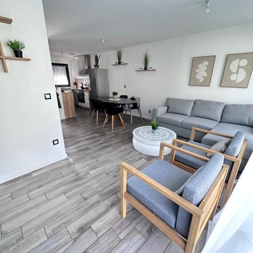 Maison individuelle in อาร์เฟลอ