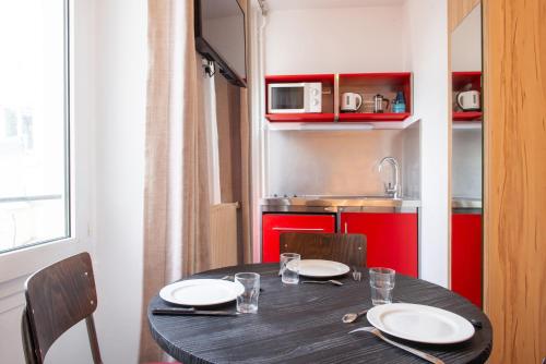 Fondary Family Residence 2