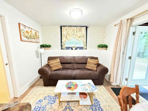 COZY-Inn · Halifax