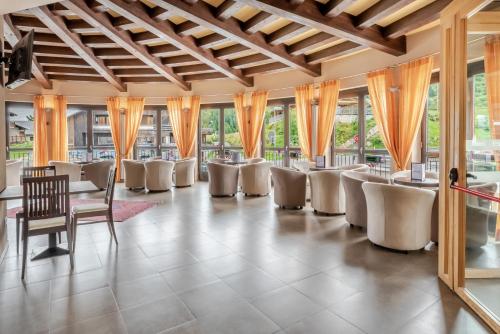 Hotel Dolomiti Chalet - image 14