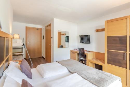 Hotel Dolomiti Chalet - image 9