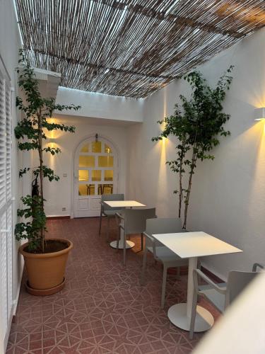 IROCO HOSTAL