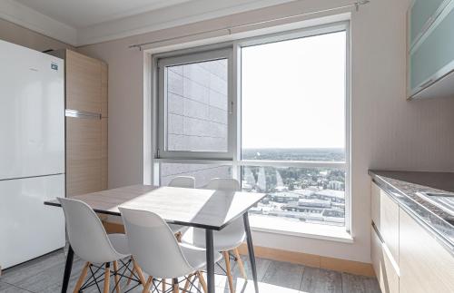 Panorama Riga 25th Floor Spacious Apartment Free Parking, Riga (foto 10)