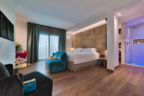 room detail thumbnail 0