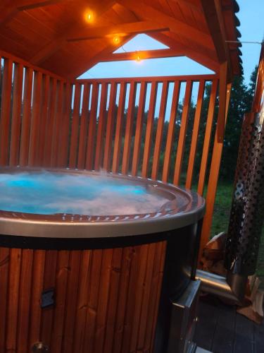 อ่างแช่น้ำร้อน, Mia Domo - wypoczynek w Górach Suchych, Kamiennych i Sowich (Mia Domo - wypoczynek w Gorach Suchych, Kamiennych i Sowich) in กลูชิกา กอร์นา