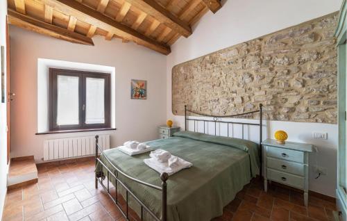 Amazing Home In Castelletta With Wifi in 法布里亞諾