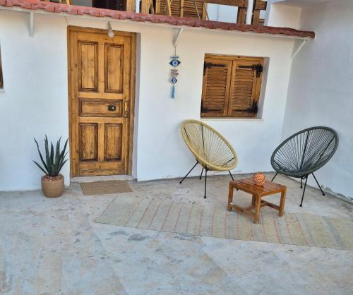 Balkon/teras, Vacation Unit - Private Terrace, Steps from Sea in Isthmia