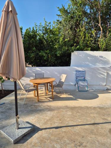 Balkon/teras, Vacation Unit - Private Terrace, Steps from Sea in Isthmia