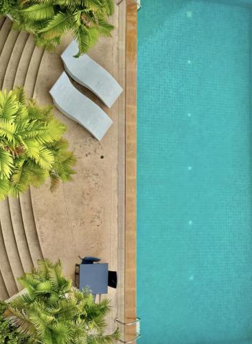 Great Balcony with 2 Beds Executive Unit, Bangkok (photo 5)