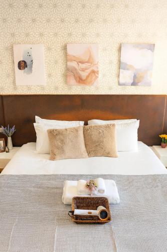 Great Balcony with 2 Beds Executive Unit, Bangkok (photo 9)