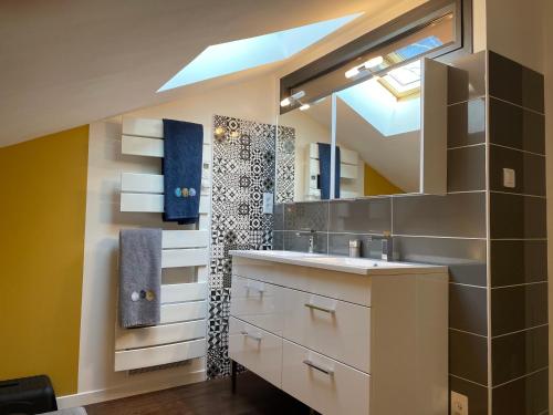 Bilik Mandi, Typical Toulouse house completely renovated in Avenue de Fronton