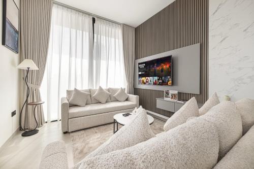 Private Pool! Exceptional 2 Bedroom! Brand New Building with Pool and Gym!, Dubaj (zdjęcie 5)