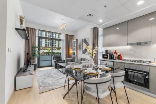 Sleek Cozy Apartments in Meydan, Dubaj