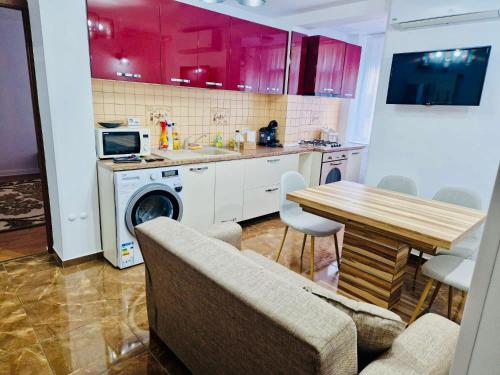 Cozy apartament Roman in โรมัน