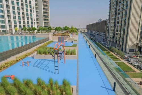 Serene 2BR Burj View DT Dubai - image 2