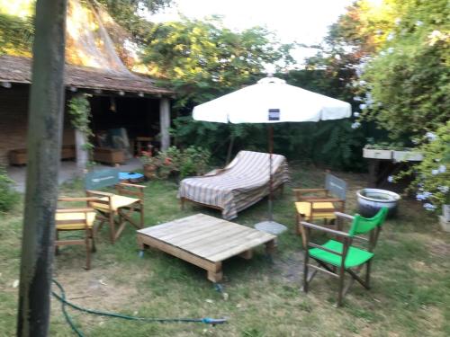 حديقة, Descanso y trabajo con jardín en Barrio Carrasco (Descanso y trabajo con jardin en Barrio Carrasco) in Carrasco