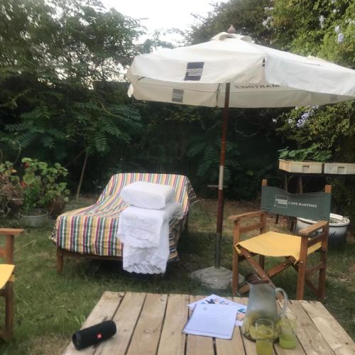حديقة, Descanso y trabajo con jardín en Barrio Carrasco (Descanso y trabajo con jardin en Barrio Carrasco) in Carrasco