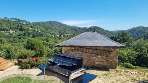 المرافق, En Cévennes,Les gîtes du Champ Neuf La grange du Papé (En Cevennes,Les gites du Champ Neuf La grange du Pape) in Le Collet De Deze