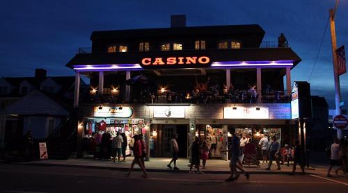 The Tides at Hampton Beach - image 3
