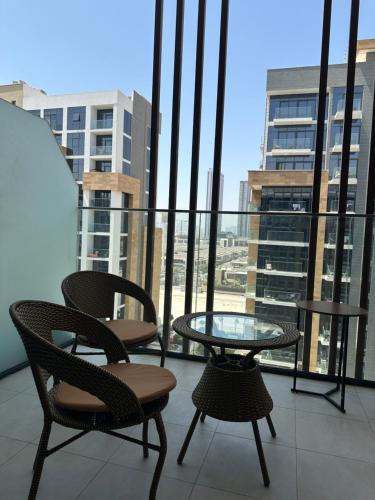Azizi riviera luxury studio apartment monthly rent in Al Quoz