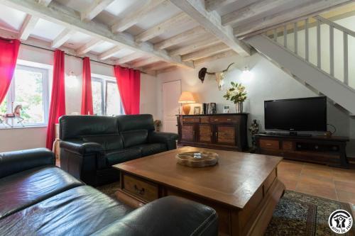 Gîte Domaine de la Fée de l'Eau – L'Eau d'Ô (Gite Domaine de la Fee de l'Eau – L'Eau d'O) in 聖費利克斯洛拉蓋