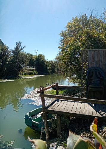 Recreatie-faciliteiten, Gîte "La Maison de La Taillée aux Volets Bleus" - Bord de Rivière - Pêche - Marais Poitevin - Vendée (-- Charmant Gite au Calme -- "La Maison de La Taillee aux Volets Bleus" - Bord de Riviere - Peche - ) in Le Gue De Velluire