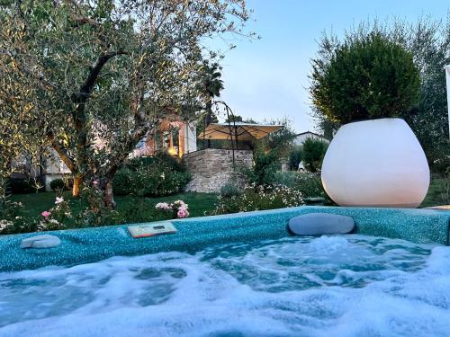 Karstais baseins, CorteViva Cottage in Civitella D'Arno