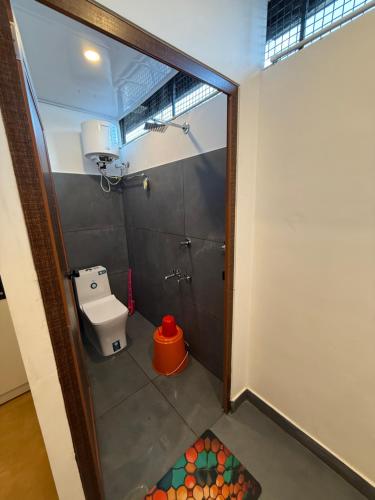 AAN GREENS Rooms And Dormitorys in Vaduvanchal