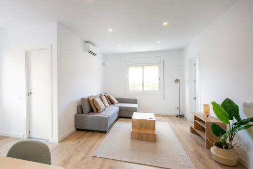 Nice apartment with 3 bedrooms in Cornellà de Llobregat