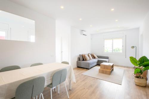 Nice apartment with 3 bedrooms in Cornellà de Llobregat