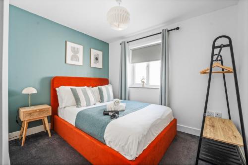 บ้านเดี่ยว 1 ห้องนอน 1 ห้องน้ำส่วนตัว ขนาด  ตร.ม. – กาบัลวา (Modern 1BR Near Independent Eateries) near สวนบิวท์